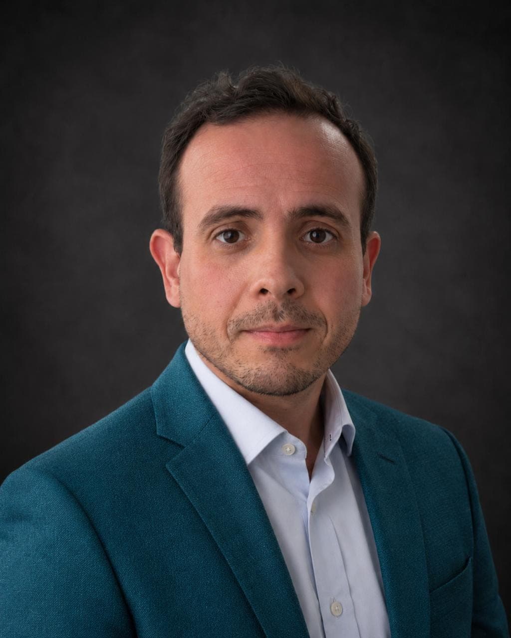 Dr. Diego Prado no consultório
